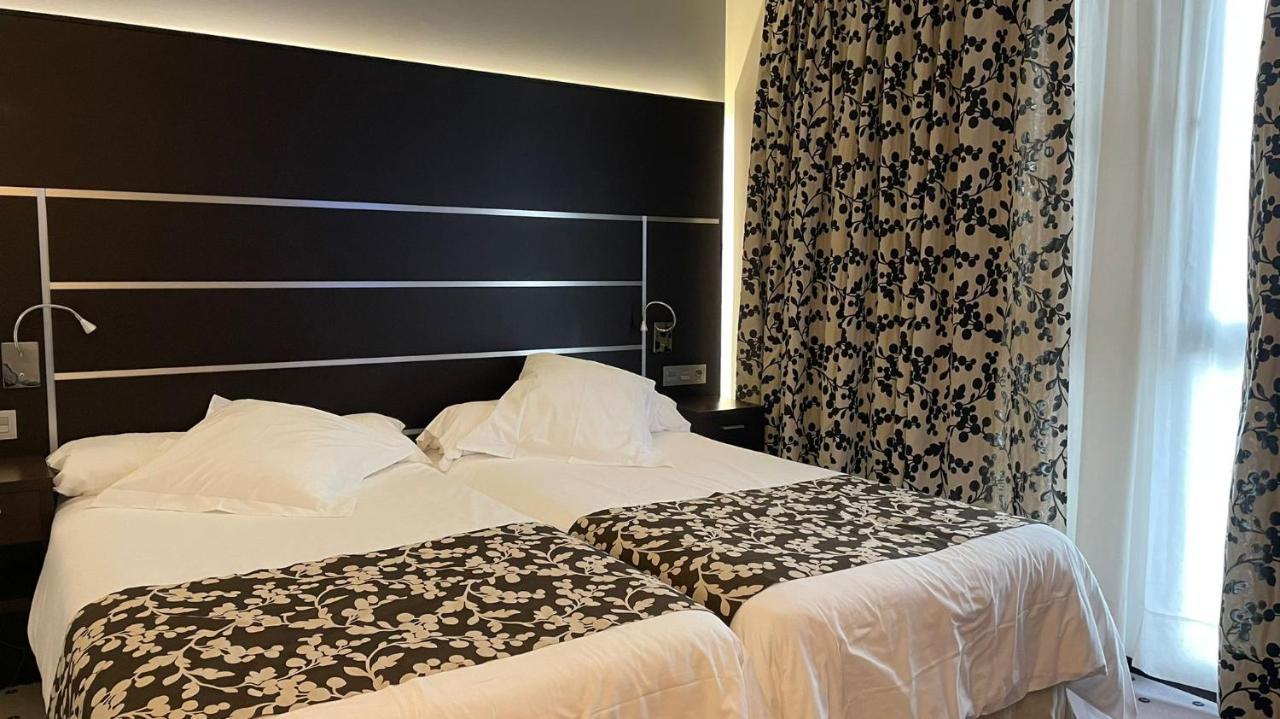 Alameda Centro Hotel Soria Bagian luar foto