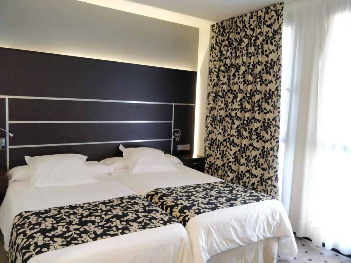 Alameda Centro Hotel Soria Bagian luar foto